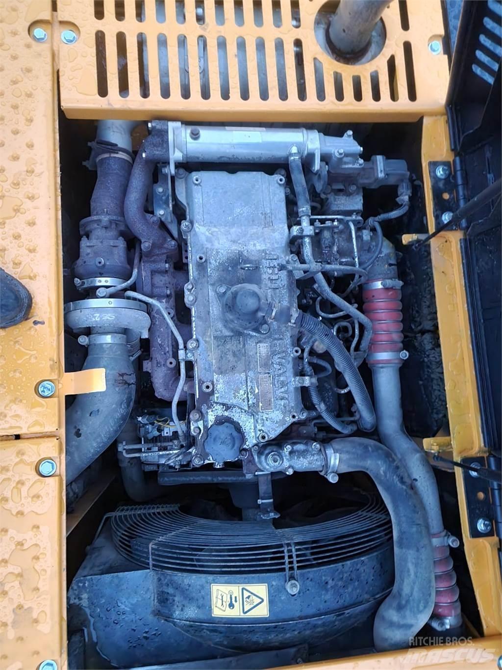 JCB JS220LC Lánctalpas kotrók