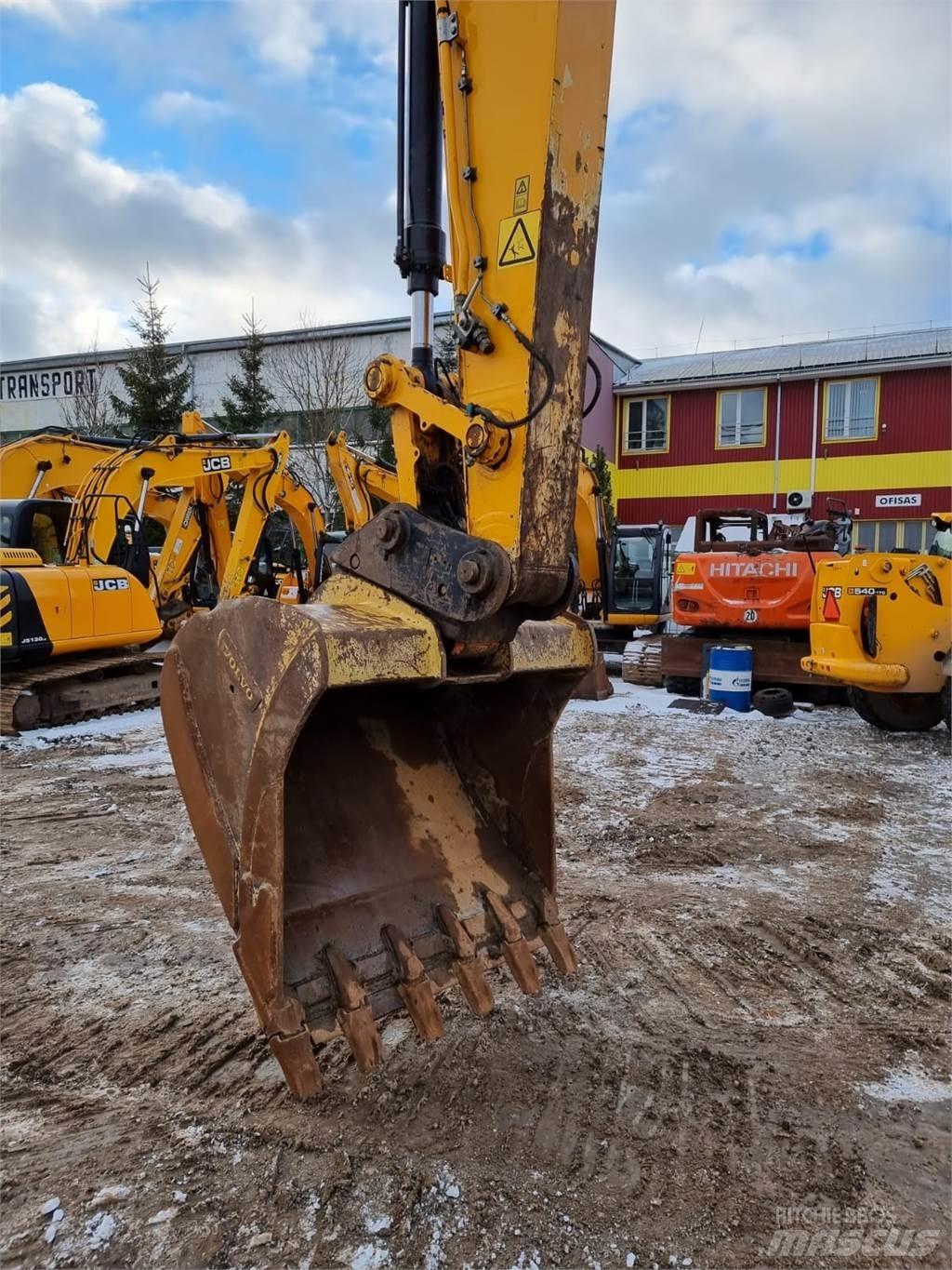 JCB JS220LC Plus Lánctalpas kotrók