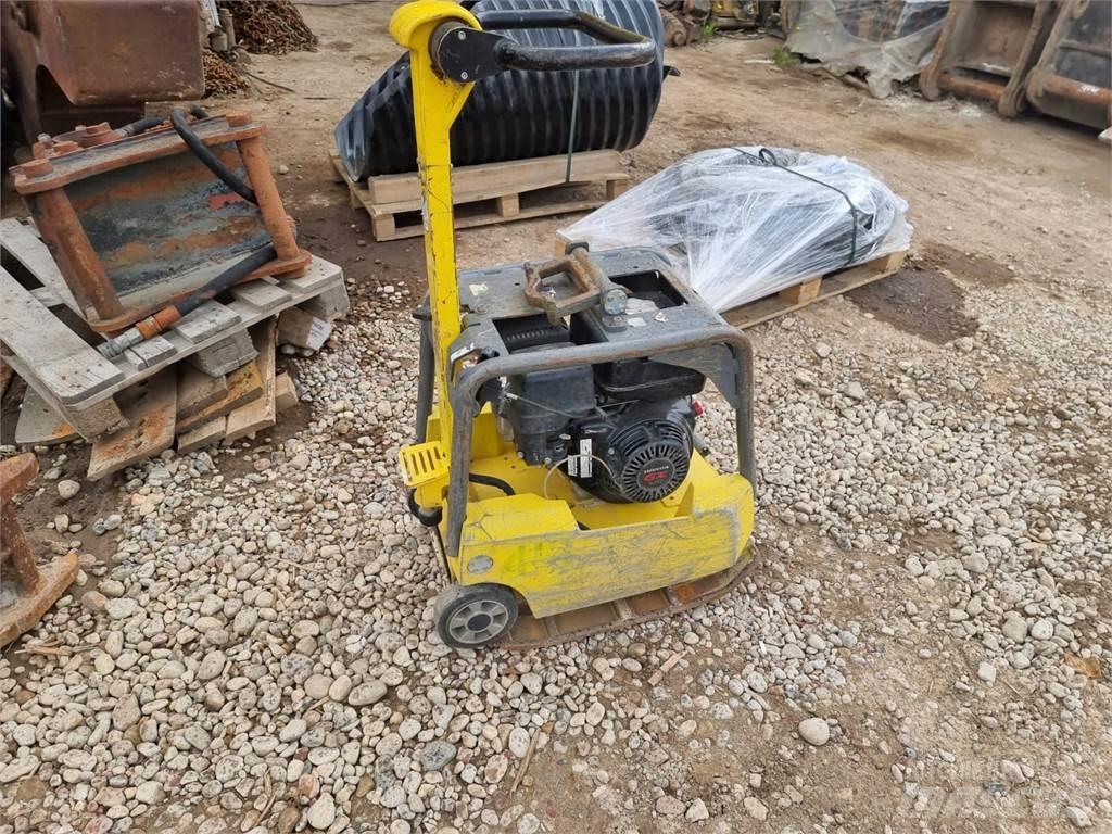 Kita BPU3050A Vibrátorok