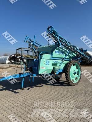 Berthoud Racer 3200/18 Vontatott trágyaszórók