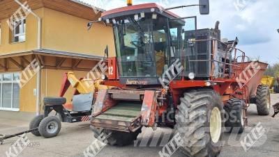 Byron 8400 Kombájnok