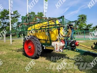  Huniper 3000/20 Vontatott trágyaszórók