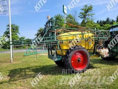  Huniper 3000/20 Vontatott trágyaszórók