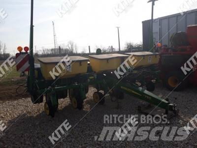 John Deere 1755 Vetőgépek