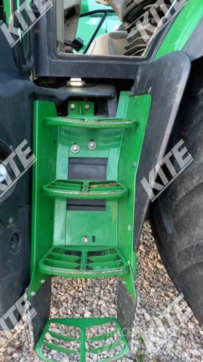 John Deere 6215R Traktorok