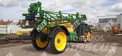 John Deere 732i/21 Vontatott trágyaszórók