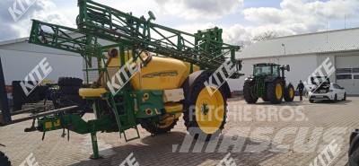 John Deere 732i/21 Vontatott trágyaszórók