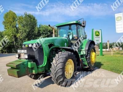 John Deere 8220 Traktorok