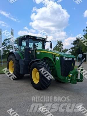 John Deere 8270R Traktorok