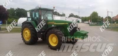 John Deere 8310 Traktorok