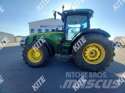 John Deere 8335R Traktorok