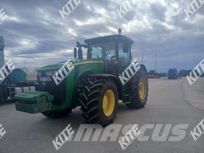 John Deere 8370R Traktorok