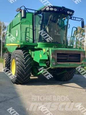 John Deere C670 2WD Kombájnok