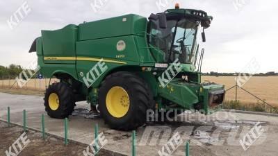 John Deere S670 Kombájnok