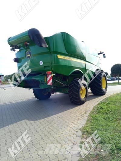 John Deere S690 Kombájnok