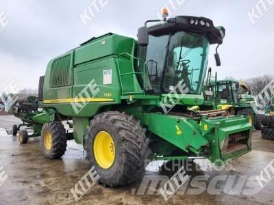 John Deere T550 2WD Kombájnok