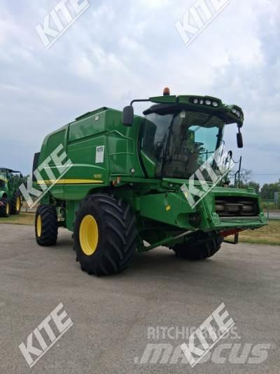 John Deere T670I Kombájnok