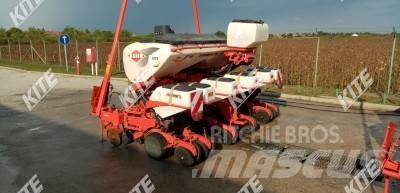 Kuhn Maxima 2TS Vetőgépek