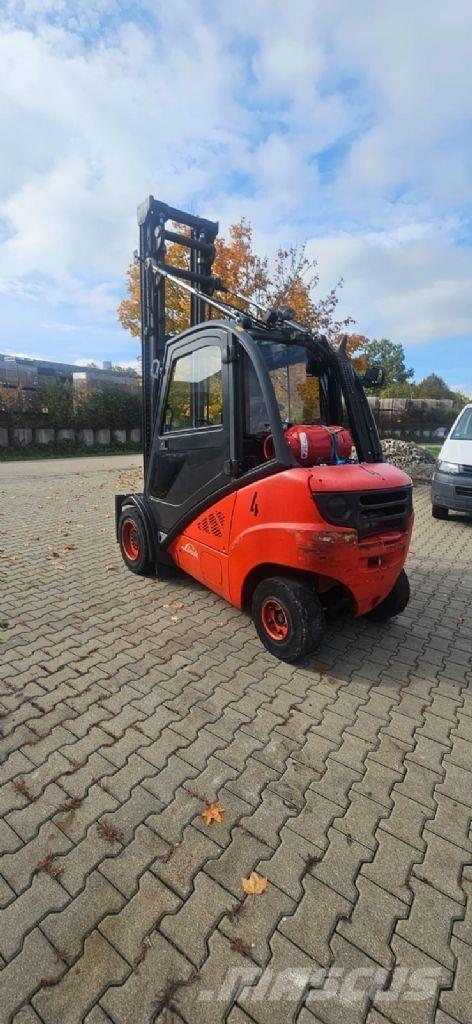 Linde H 30 T-01 Gázüzemű targoncák