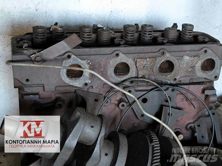 Ford 7740 Motorok
