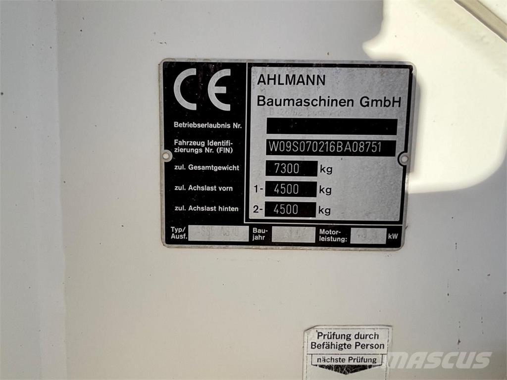 Ahlmann AS 70 Gumikerekes homlokrakodók