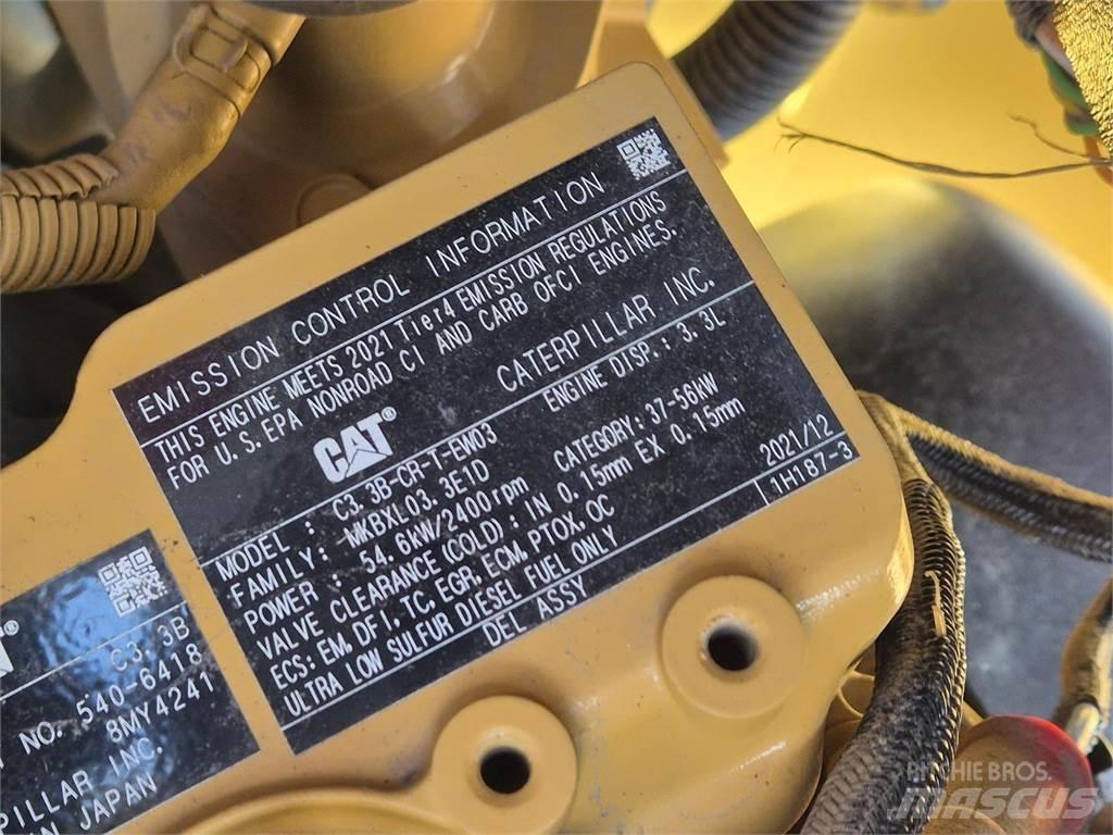 CAT 908 M Gumikerekes homlokrakodók