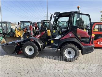 Yanmar V7 Gumikerekes homlokrakodók