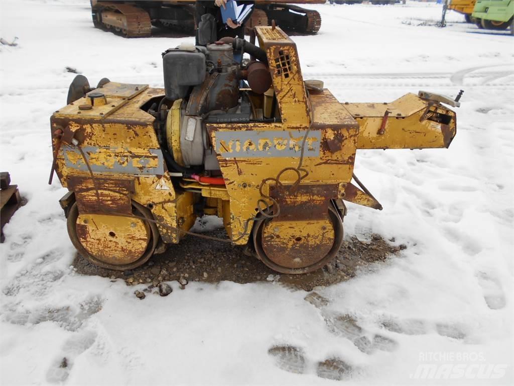 Bomag BW-75AD Ikerdobos hengerek