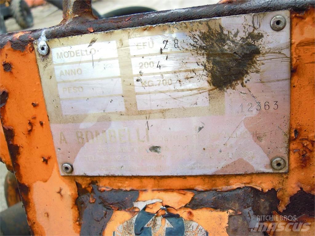  BOMBELLI EFU 28 Hóeltakarítók