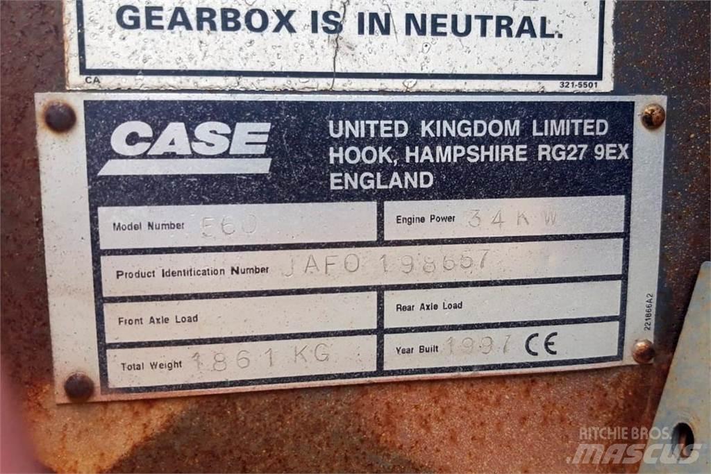 CASE 560 Árokásók