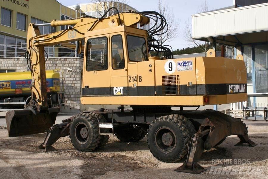CAT 214B Gumikerekes kotrók