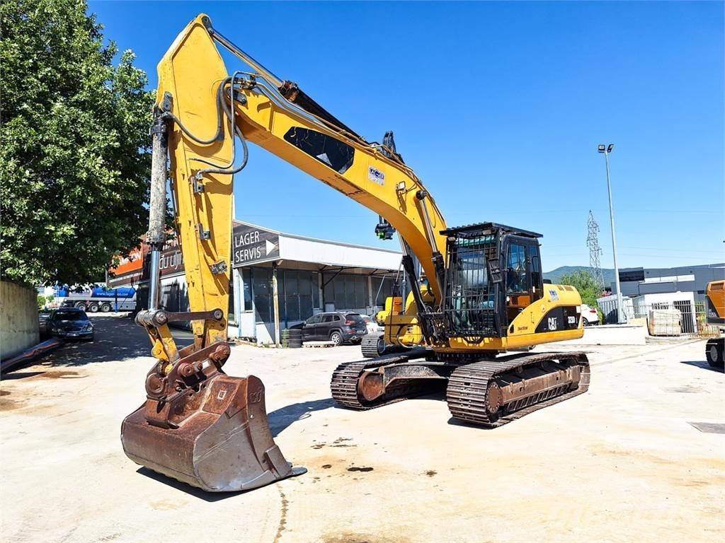 CAT 323D Lánctalpas kotrók