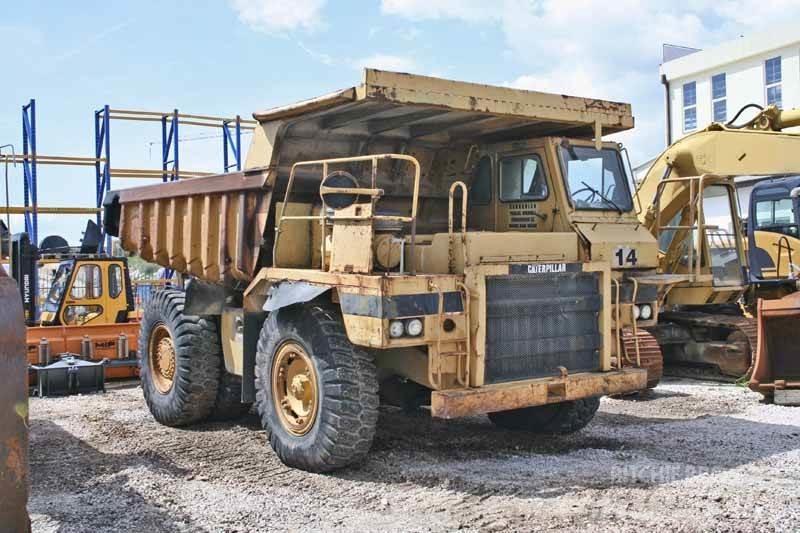 CAT 769C Mezei dömperek