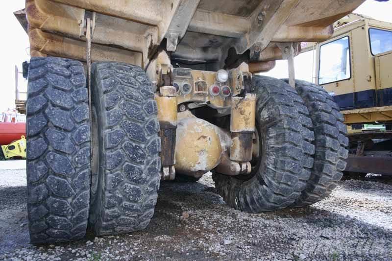 CAT 769C Mezei dömperek
