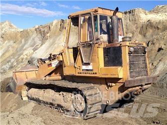 CAT 963 Lánctalpas homlokrakodók
