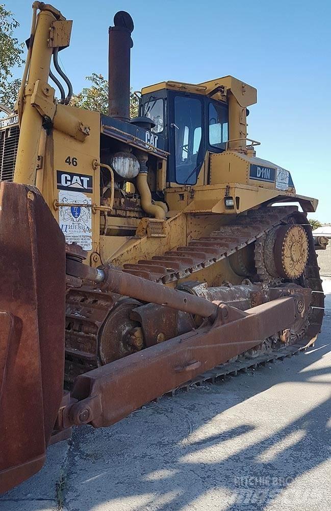 CAT D11N lánctalpas dózerek