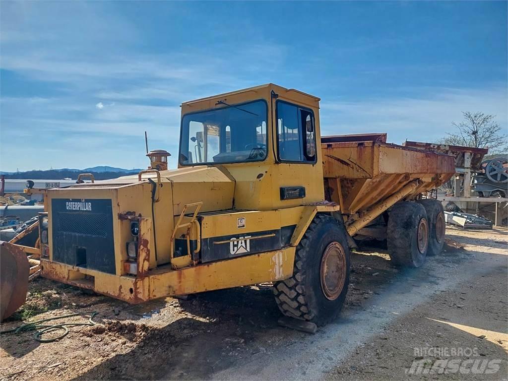 CAT D300B Csuklósdömperek