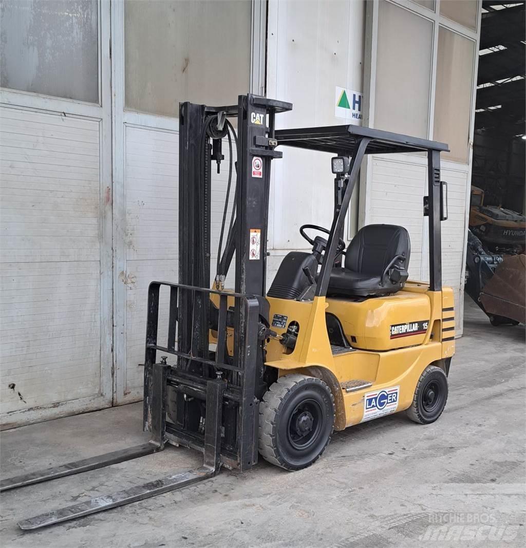 CAT DP15 Dízel targoncák