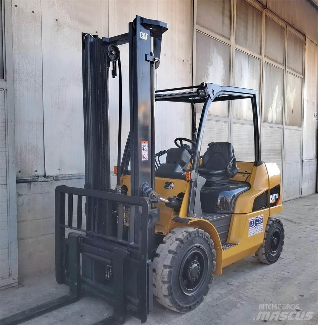 CAT DP40NT Dízel targoncák