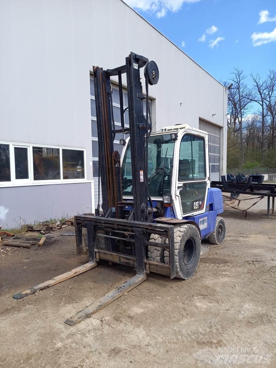CAT DP50K 2 Dízel targoncák