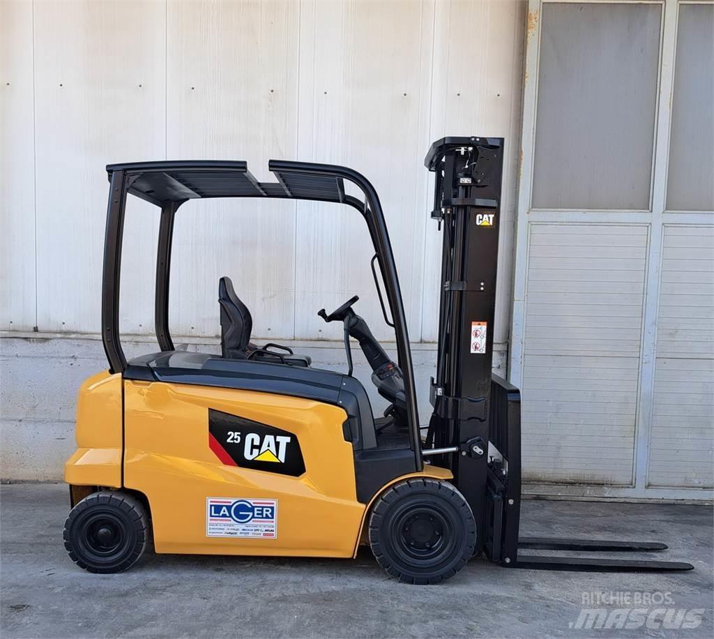 CAT EP25N Elektromos targoncák