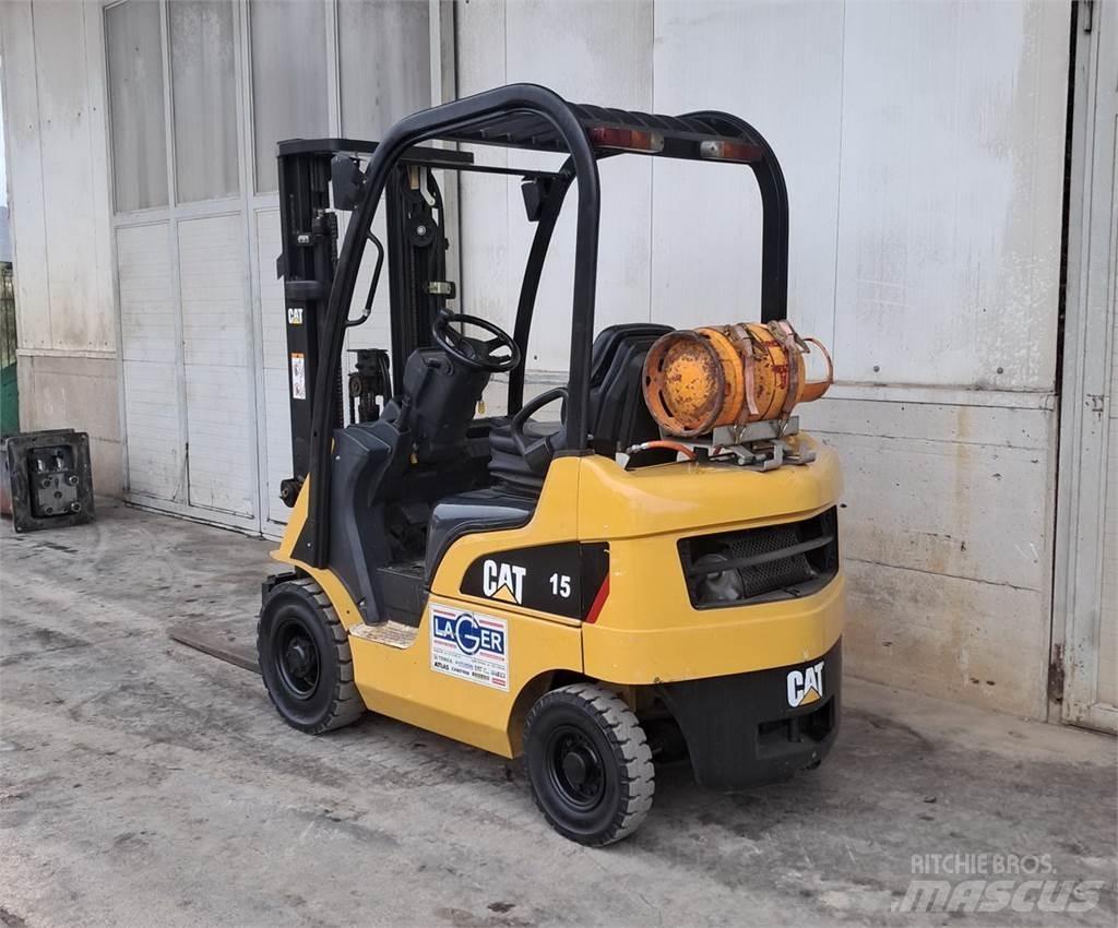 CAT GP15N Gázüzemű targoncák