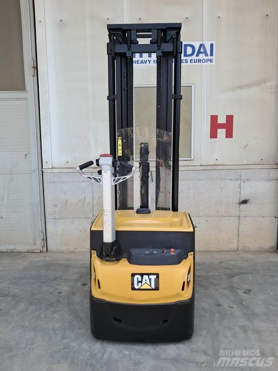 CAT NSP16N2 Alacsony emelőkocsi