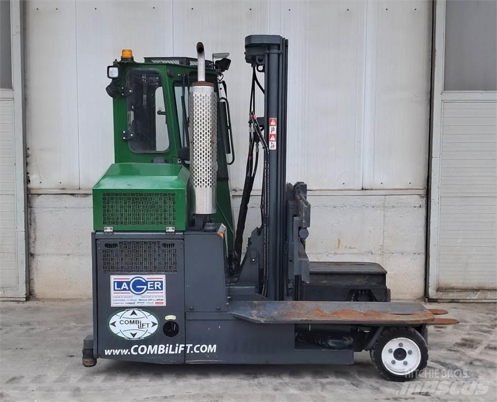 Combilift C3000 Gázüzemű targoncák