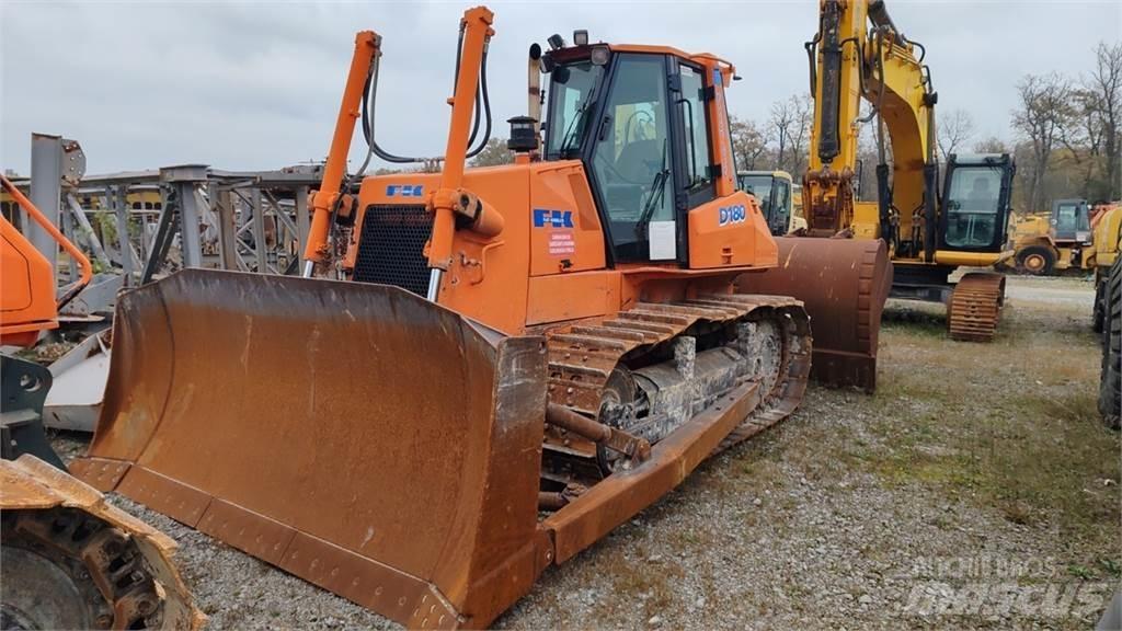 Fiat-Kobelco D180 lánctalpas dózerek