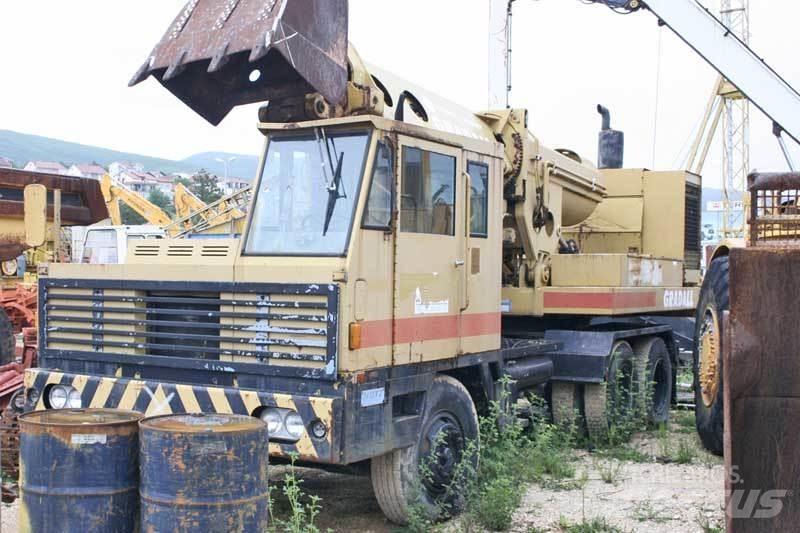 Gradall G660A Gumikerekes kotrók