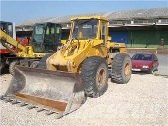 Hanomag 44C Gumikerekes homlokrakodók