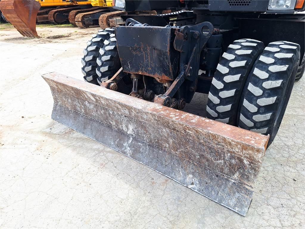 Hitachi ZX140W-3 Gumikerekes kotrók