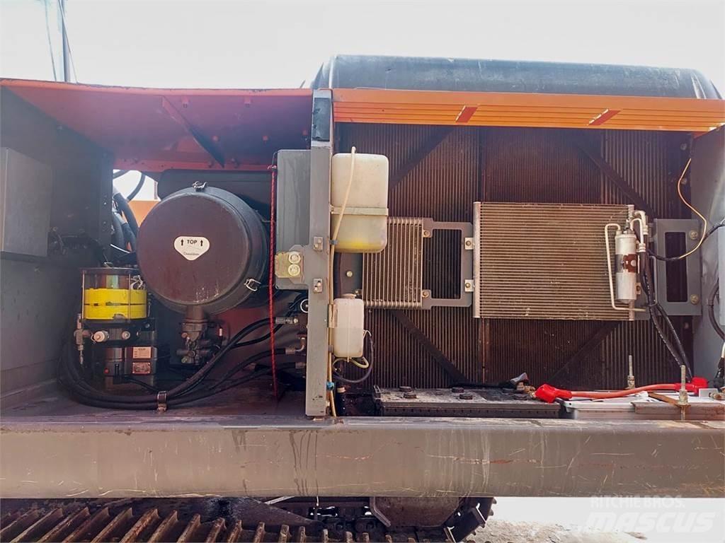 Hitachi ZX350LCN-3 Lánctalpas kotrók