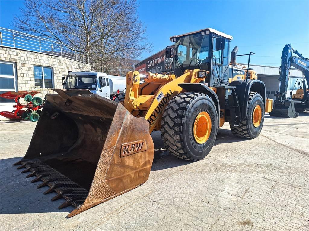 Hyundai HL770-9A Gumikerekes homlokrakodók